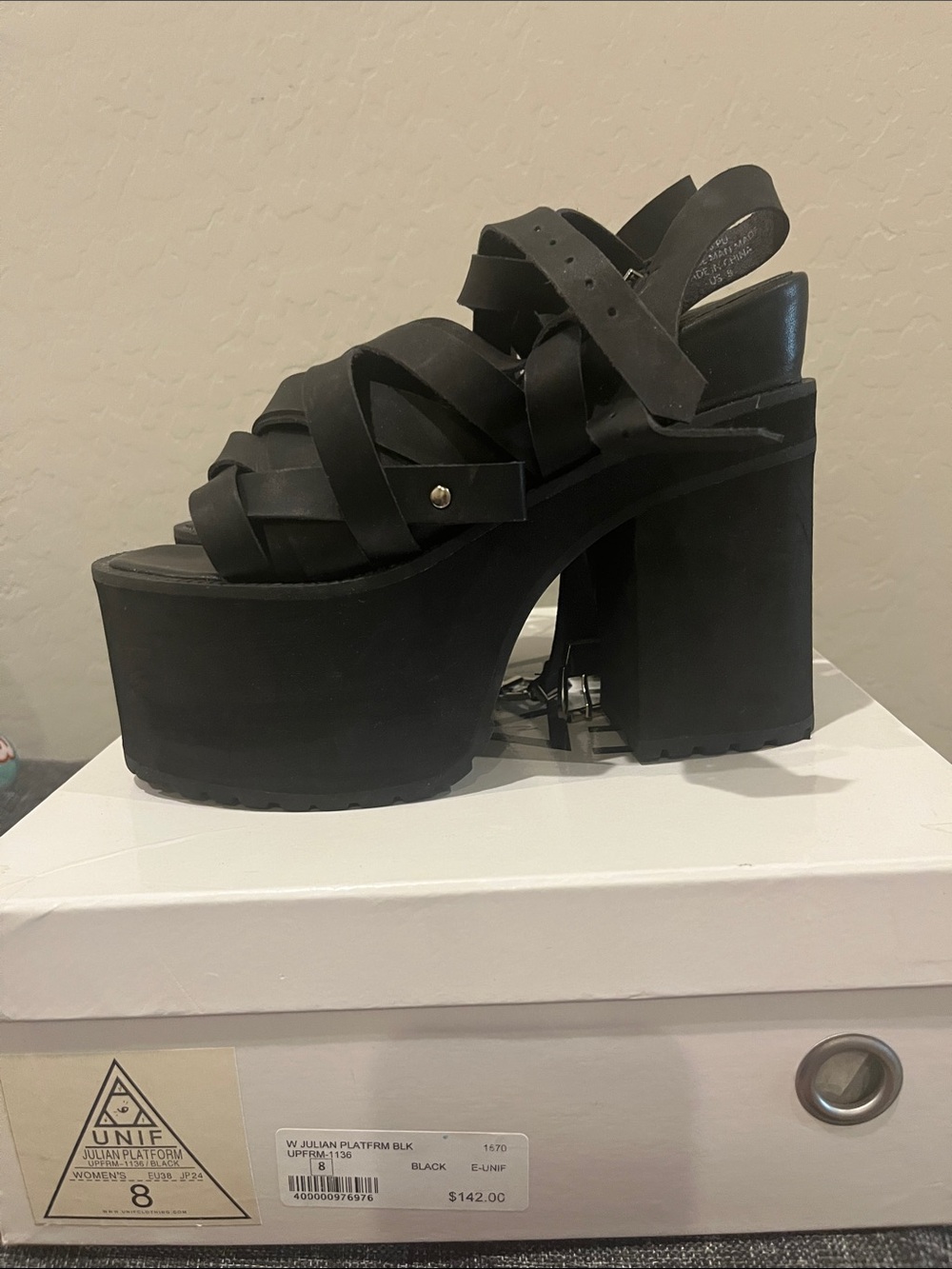 Unif Julian platform sandals